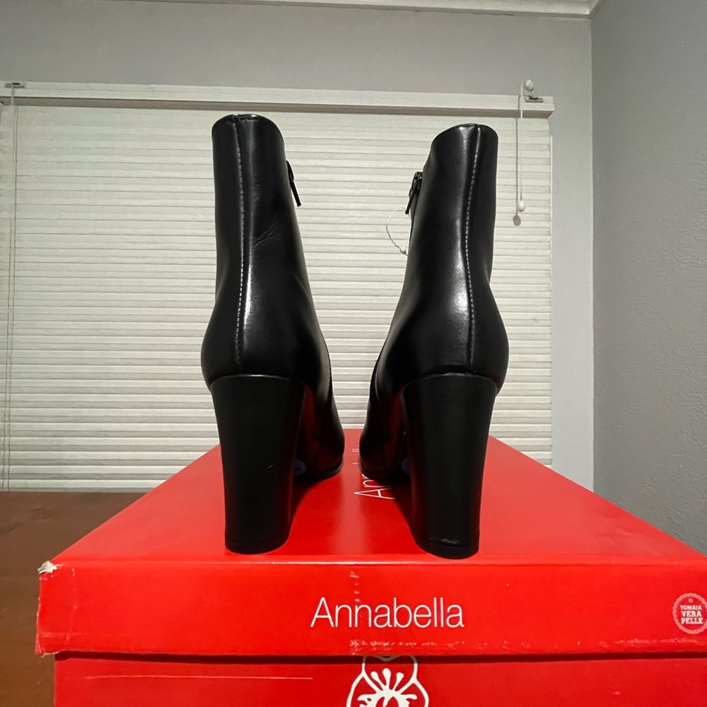 Black booties - Picture 5 of 6